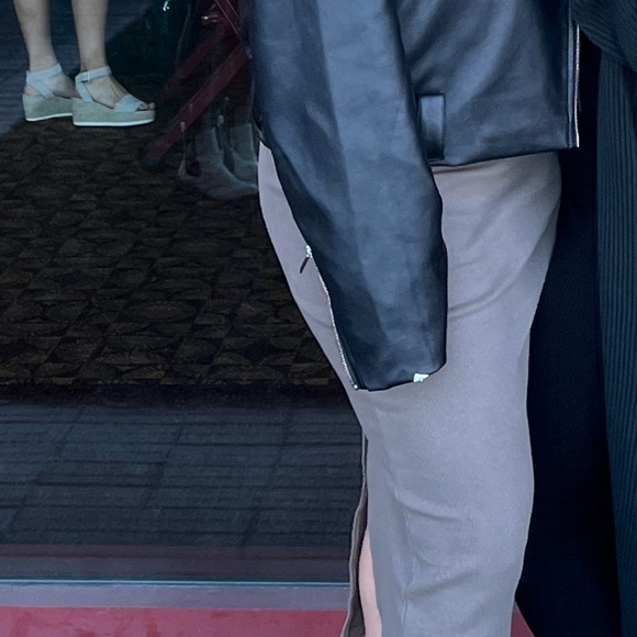 Long open back dress - Picture 4 of 4